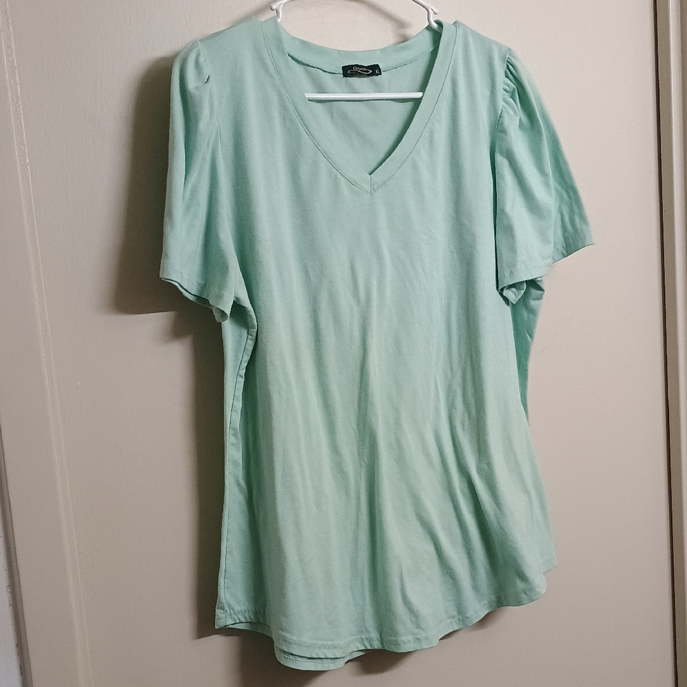 Ofeefan Mint Green V-Neck Short Sleeve Top